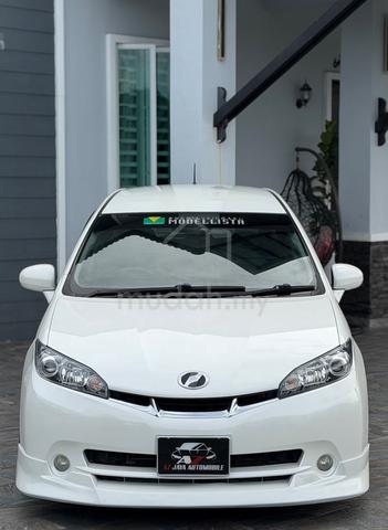 2010 Toyota WISH 1.8 S (A) KEYLESS PADDLESHIFT - 5