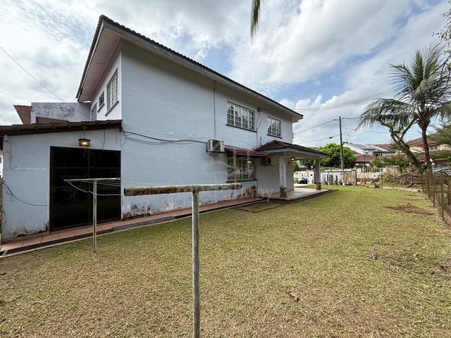 CORNER LOT Double Storey Taman Saujana Puchong SP10 2