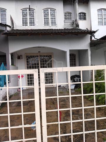 2 storey , SG 9/4 , sri gombak . 1