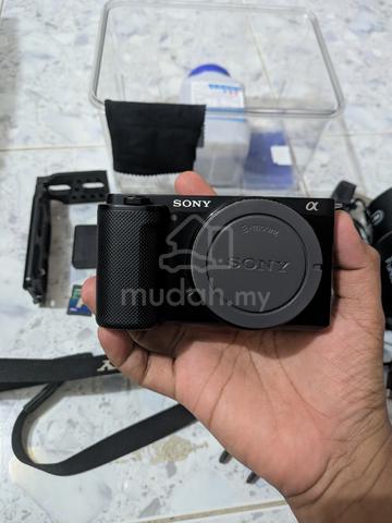 Sony ZV E10 mark 1 - photo 4 of 6