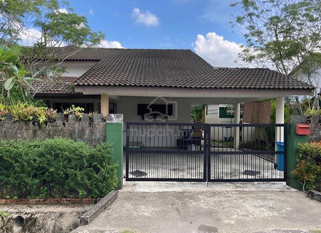 Single Storey Semi-Detached at Tmn Greenwood, 9th Mile Jalan Penrissen 1