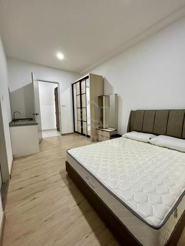 Renna Residence @ The NorthBank 1