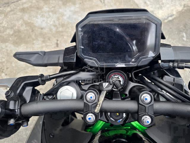 Carousel Image