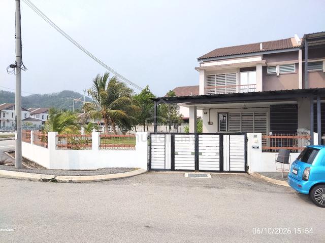 Corner Lot House for Sale 1