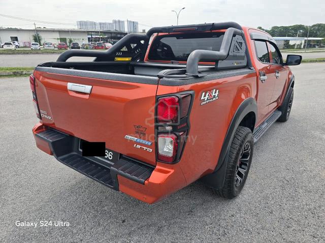 2023 Isuzu D-MAX 1.9 4X4 FULL SERVICE (A)FULL LOAN - 4