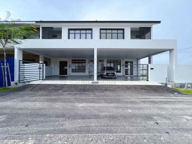 4Bedroom Full Loan Ready Unit Double Storey 24x65ft Bukit Katil Melaka 1