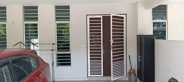 RENOVATED Unit ‼️3 Storey Terrace House, Bangi Avenue, Kajang 1