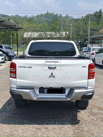 2018 Mitsubishi TRITON 2.4 VGT A/T PREMIUM MY2016 - 3