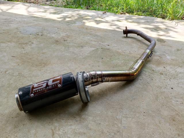 exhaust - photo 4 of 5