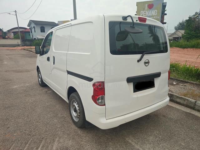 2015 Nissan NV200 1.6 L PANEL VAN - 4