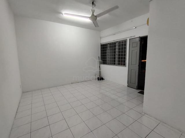 2 Sty Semi D House 1750sf @ Taman Putra Perdana - Puchong near Cyber 1