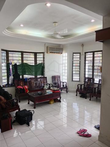 Single storey (Coner lot) Renovated Tmn Wangsa Cheras,Cheras Selangor 1