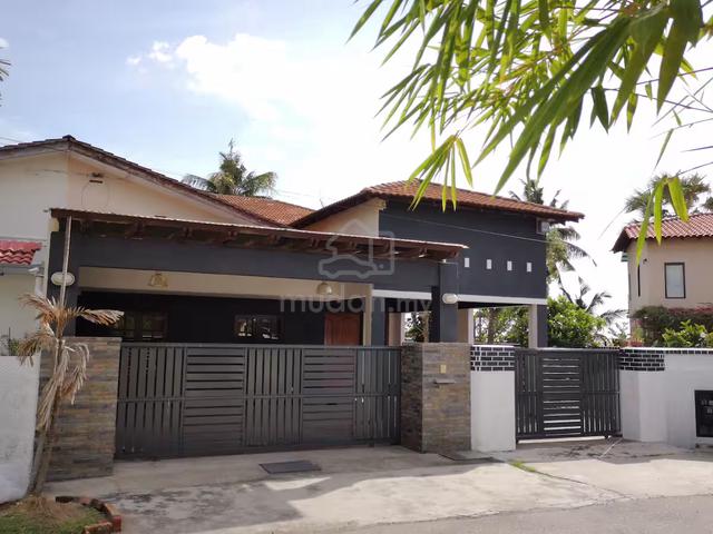 Facing Seaview Peaceful Freehold 2 Sty Semi D Ujong Pasir House 1