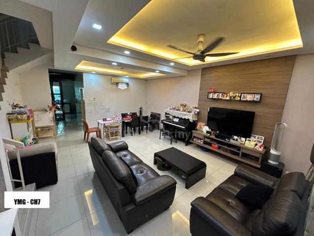 Damai Residence Kemuning Utama - Fully Renovated &Fully Furnis Unit! 1