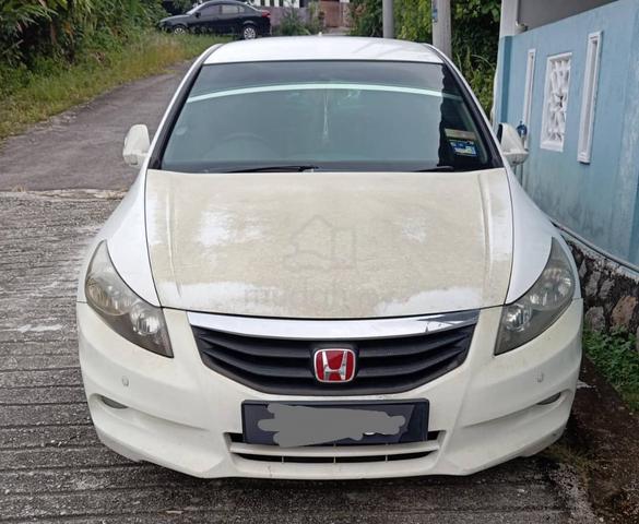 Honda accord 2011 - 1