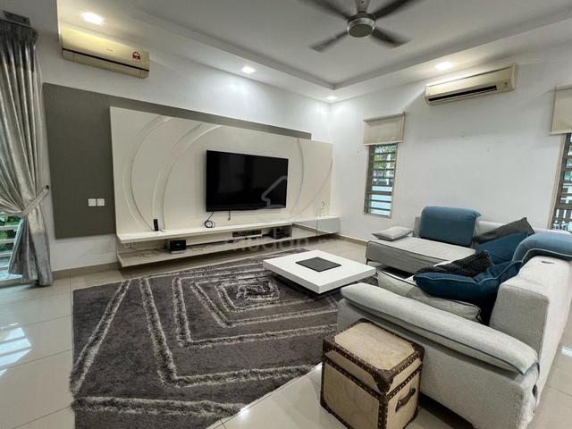 Dua villas triple stry semi d sungai ara 1