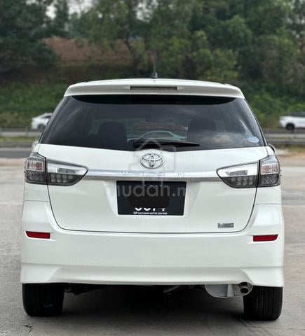 Toyota Wish 1.8 S  2018/13 - 4