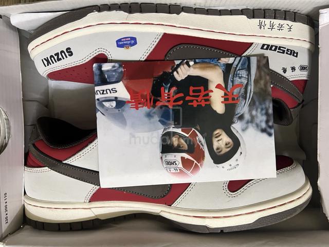 kasut nike sb dunk low x suzuki - photo 4 of 5