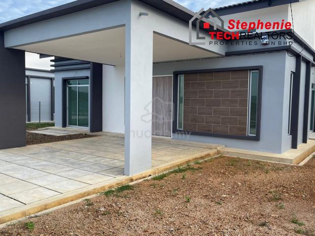 BELOW VALUE YARRA PARK SOUTHFIELD ViLLAS BUNGALOW FACING PLAYGROUND 1