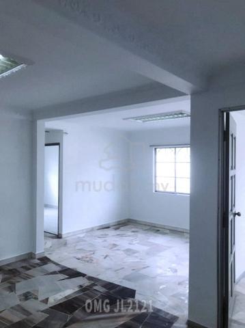 FOR RENT FIRST FLOOR TOWNHOUSE Jalan Dato Dagang 36 Taman Sentosa 1