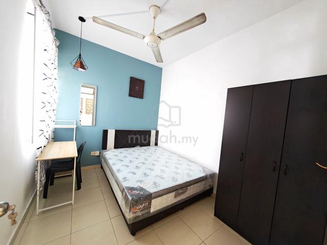 SMALL Room-Sunway Mentari Court sunway pyramid,KTM, BRT ,LRT 1