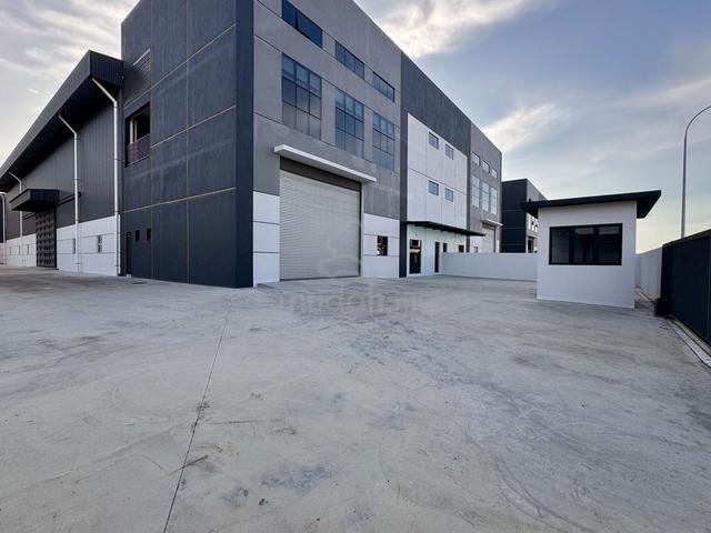 [INDUSTRIAL] Jenjarom Industrial Semi-D Factory Warehouse 1