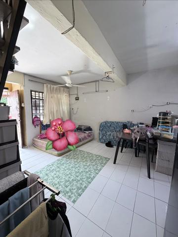 NON BUMI CORNER LOT 2storey lowcost Taman Timur Skudai 1