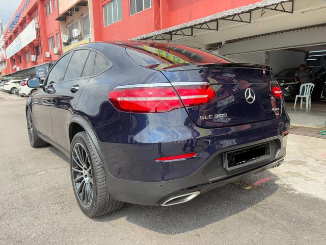 2019 Mercedes Benz GLC300 4MATIC COUPE AMG LINE - 3