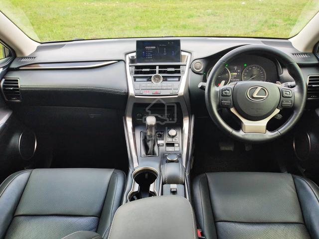 2016 Lexus NX200 2.0 T PREMIUM (A) - 4