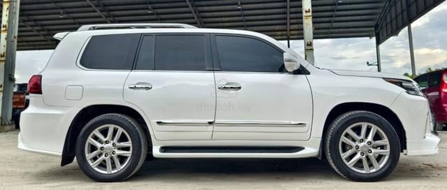 Lexus LX 570 Putih 5.7 (A) 14/16 SMH 6673 - 5