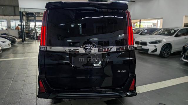 2021 Toyota NOAH 2.0 SI (A) - 4
