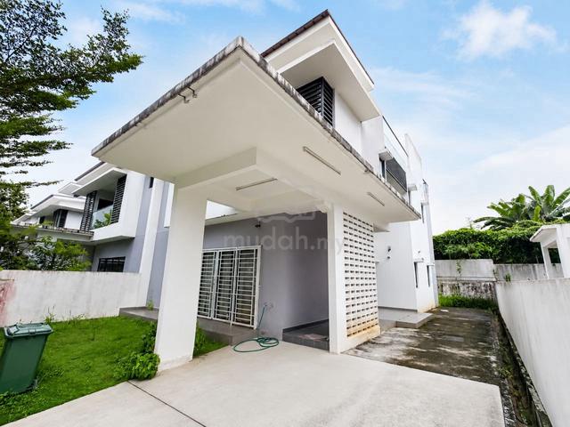 FREEHOLD 2.5 Storey Semi-D @ Kayumanis Garden Villas, Seksyen 5 Bangi 1