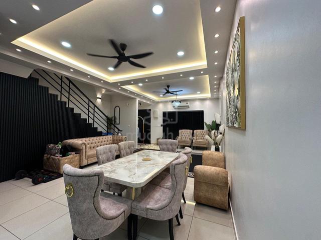 Fully Furnished Rumah Taman Penaga Mewah Untuk Dijual 1