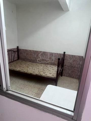 Female Unit Single Room Furnished at Wangsa Maju LRT/MRT KLCC 1