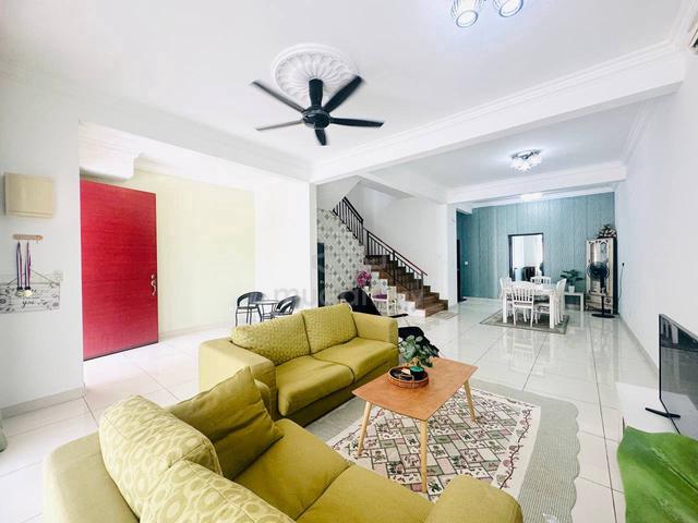 (RENOVATED) 2 Storey Terrace Pantai Sepang Putra, Sungai Pelek 1