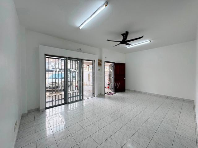 [NEW RENOVATE] Klang Bandar Botanic Double Storey Terrace 1