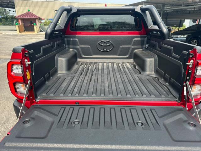 2025 Toyota HILUX 2.8 GR SPORT MY23 AN120 (A) - 4