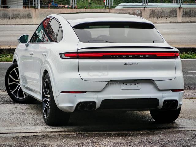 READY STOCK 2023 Porsche Cayenne 3.0 Coupe OFFER - 2