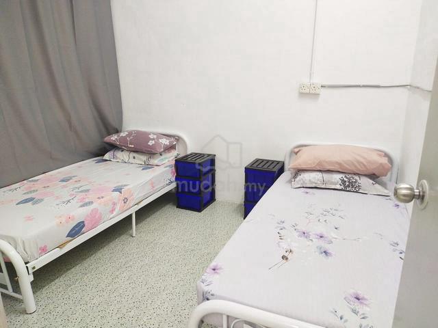 Bilik SHARE 2 Katil - KOSONG 1 Katil ✅ FREE WiFi & Rumah Taman 💥 1