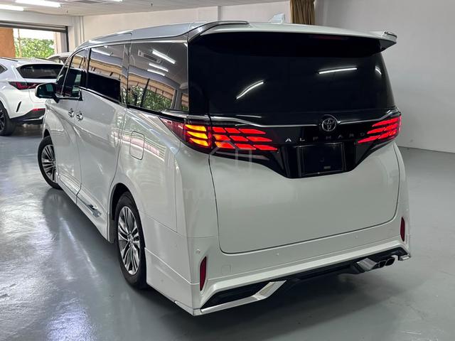 2024 Toyota Alphard 2.5 Z FULLY LOADED LOW MILEAGE - 4
