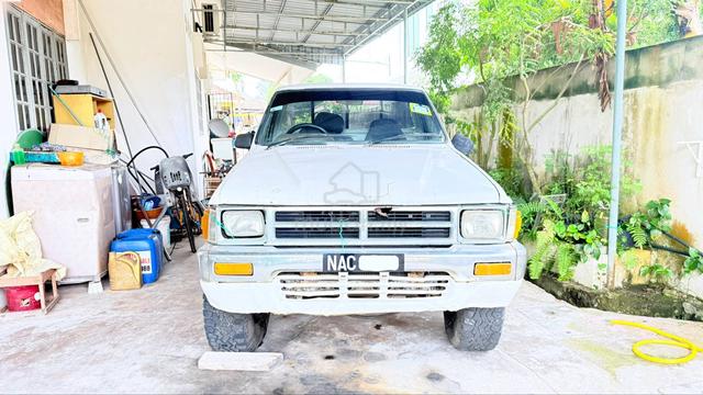 1995 Toyota HILUX 2.8 MY95 LN106R (M) - 1