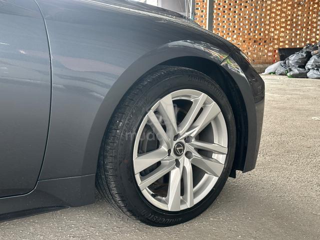 JAPAN SPEC LIKE NEW 2022 Lexus IS300 2.0 TURBO - 4