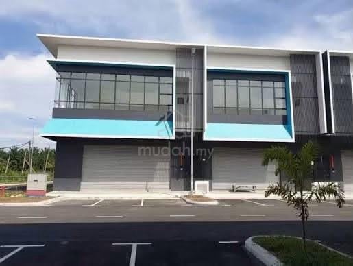 1.5 Storey Corner Link Factory Telok Panglima Garang for Rent 1