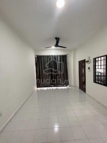 Double Storey House Jalan Bakawali Johor Jaya Near Highway & Aeon 1