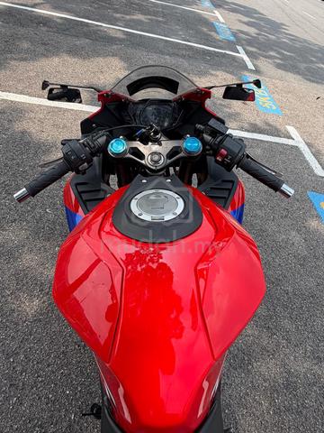 Carousel Image