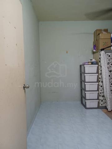 Master Bedroom 1