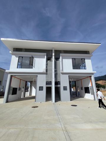 Senawang industrial Semi-d Bangalow cluster Factory Warehouse 1