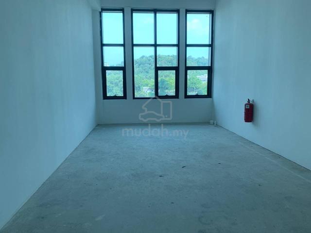 Shop Lot Unit Shaftsbury Putrajaya apposite ALAMANDA 1