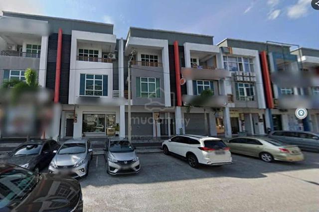 Modern Renovated !! First Floor Office Space @ Kota Laksamana 1