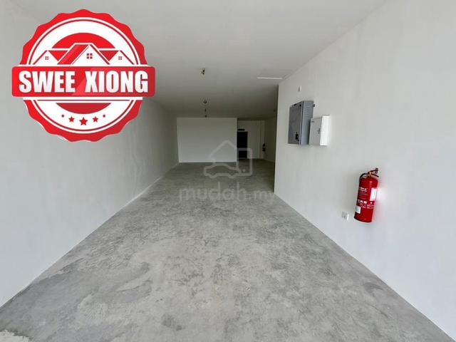 TRIPLE 3 STY JALAN PERMATANG DAMAR LAUT SHOP LOT 5091sf BATU MAUNG 1